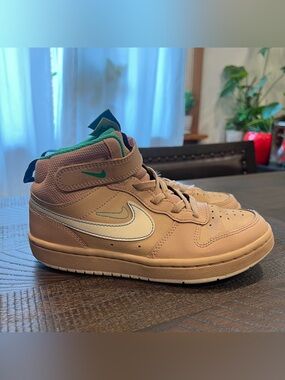 Nike Court Borough Mid 2 SE 1.5 Kids